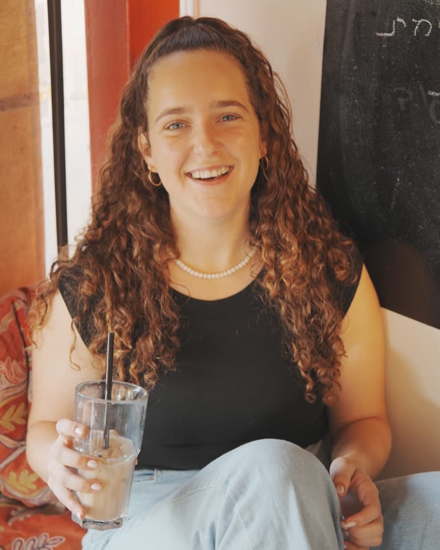 אביגיל פוגלמן — עובדת סוציאלית, מטפלת CBT ומדריכת הכנה ללידה